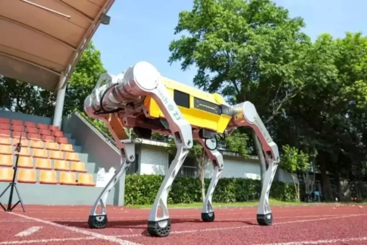Çində “White Rhino” adlı robot 100 metr rekordunu qırdı