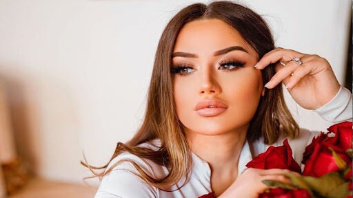 "Zadəganlıq pulla alınmır" Özünə zadəgan deyən Aysel Şükürova izləyiciləri təhqir etdi