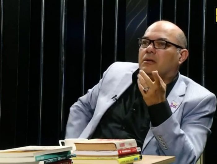 Kənan Hacı : -"Könüllərdə min, milyon Məmməd İsmayıl qaldı"